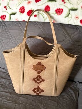 Wrangler Beige Southwestern Embroidered Tote